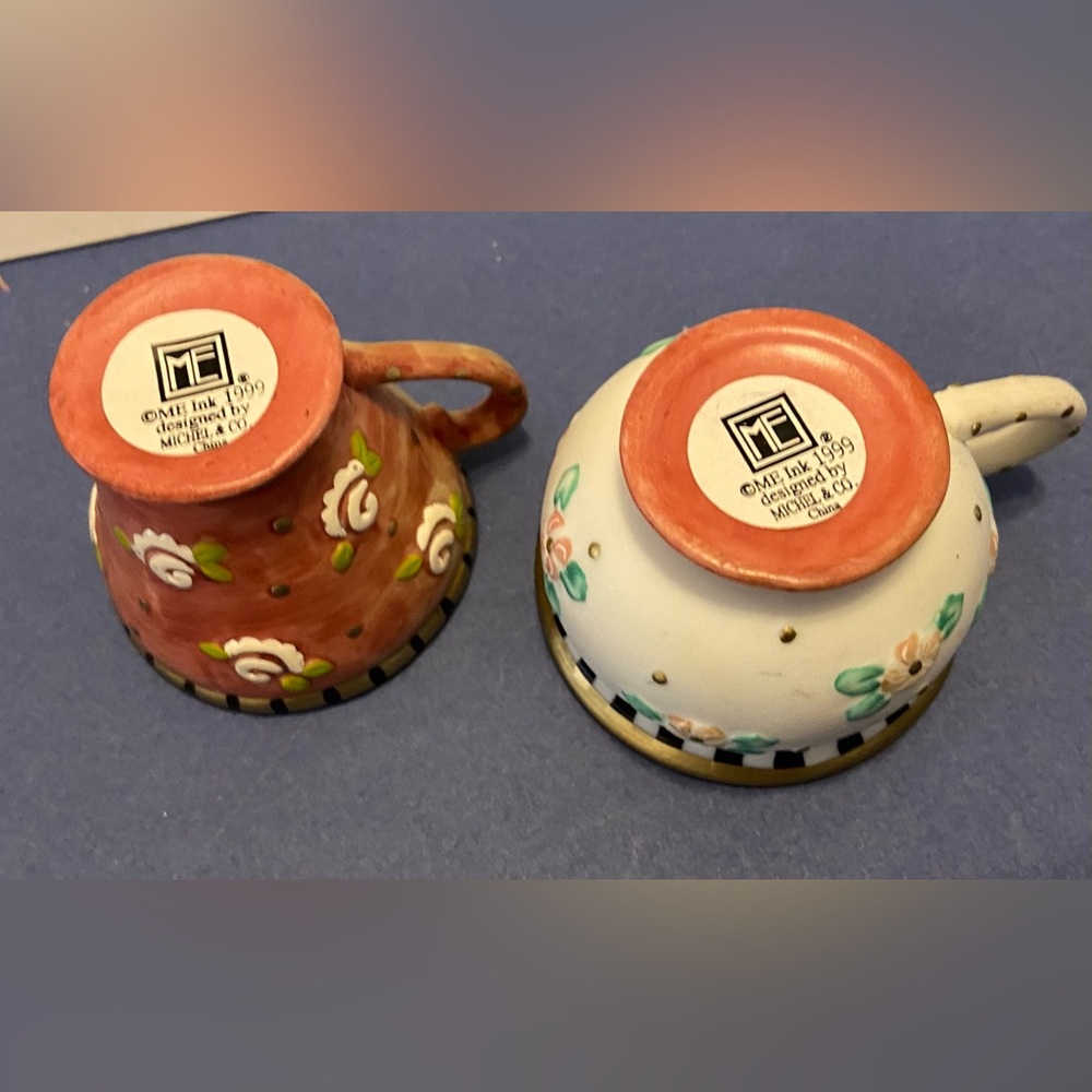 1999 Mary Englebreit Floral Ceramic Teacups. (2) - Picture 3 of 4